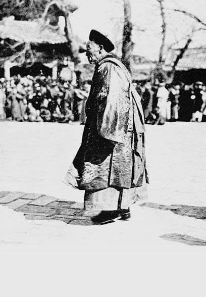 经过中国