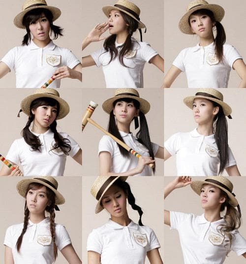 Girls' Generation Goes to School