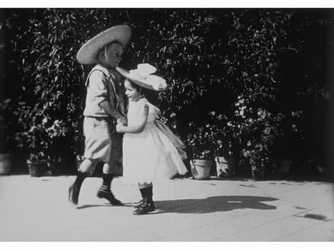 Petit frère et petite soeur