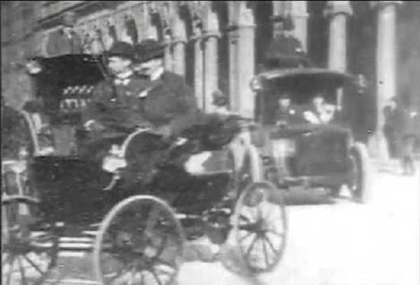 Automobile Parade