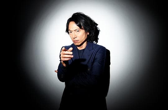 社长室之冬：获得巨大新闻社的男人