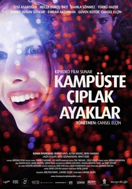 Kampüste Çiplak Ayaklar